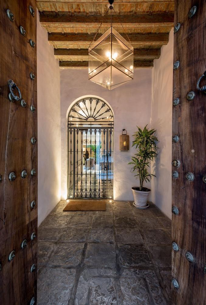 Boutique Corral Del Rey Hotel 3*