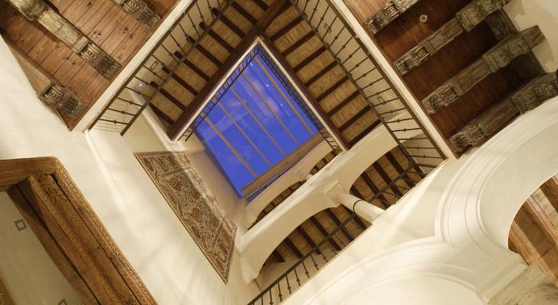 Boutique Corral Del Rey Hotel 3*